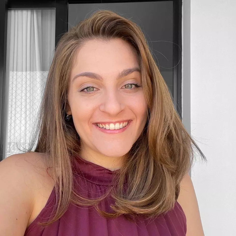 Foto de Fernanda Faccio, psicóloga e orientadora de carreira